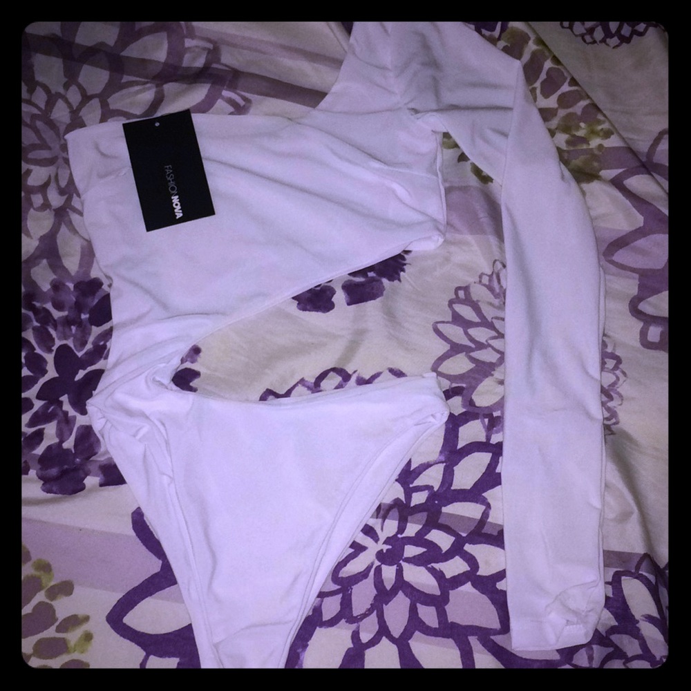 Sleeve Bodysuit